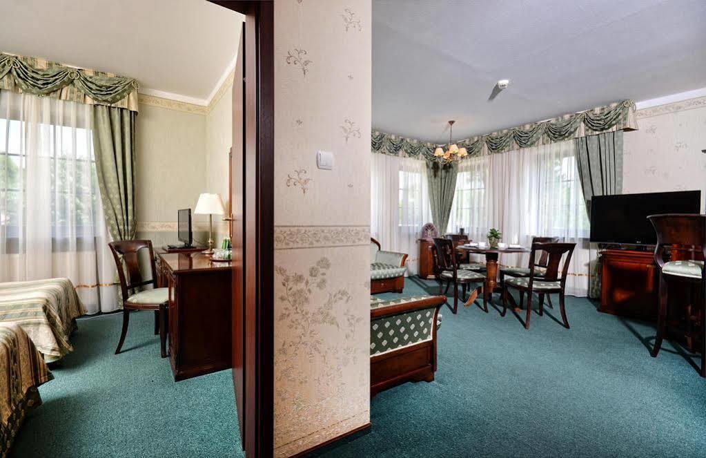 Hotel Zubrowka Spa & Wellness Białowieża 外观 照片